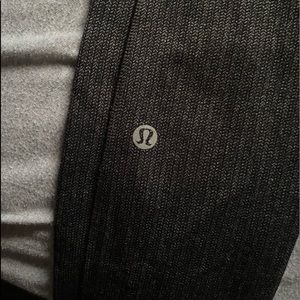 Lululemon leggings with pockets size 6